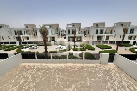 Villa in Arabian Ranches 3, Dubai 4 bedrooms, 492 sq.m. № 57966 - photo 5