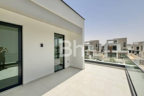 Villa in Arabian Ranches 3, Dubai 4 bedrooms, 492 sq.m. № 57966 - photo 6