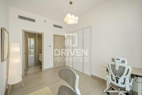 Apartamento en Jumeirah Village Circle, Dubai, 3 dormitorios, 121.8 m², № 129201 - foto 8