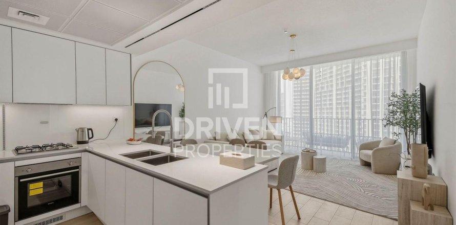 Apartamento en Jumeirah Village Circle, Dubai, 3 dormitorios, 121.8 m², № 129201