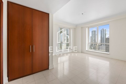 Купить квартиру в Дубае: 3 спальни, 218м², № 69843 - фото 17