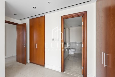 Купить квартиру в Дубае: 3 спальни, 218м², № 69843 - фото 19