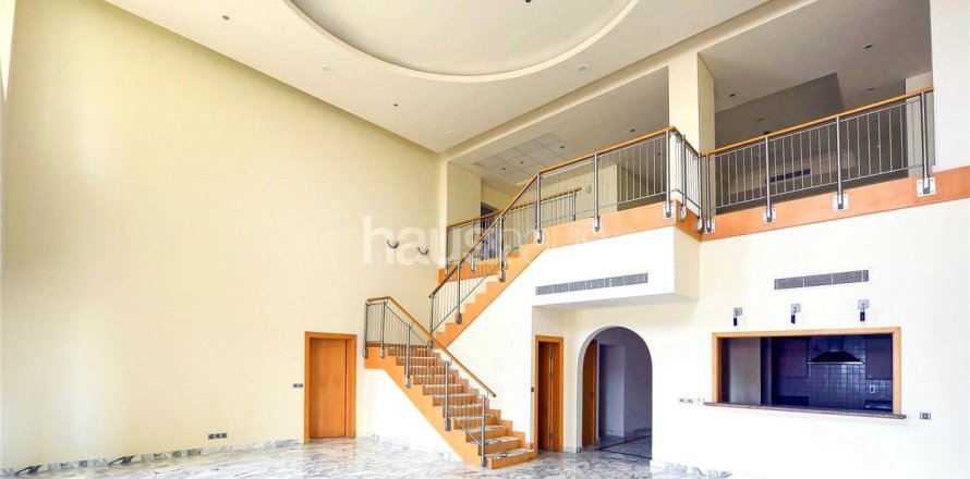 Penthouse in Shoreline Apartments, Palm Jumeirah, Dubai 4 bedrooms, 488 sq.m. № 44961
