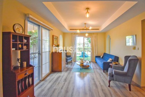 Снять в аренду виллу в Арабиан Ранчес, Дубай: 3 спальни, 259м², № 44945 - фото 4