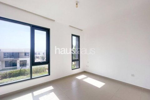 Townhouse in Maple at Dubai Hills Estate, Dubai Hills Estate, Dubai 4 bedrooms, 202 sq.m. № 44949 - photo 4