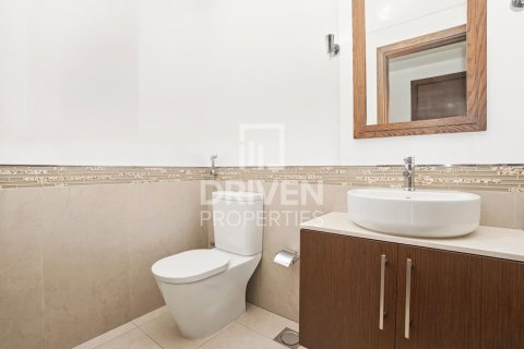 Apartment in DIFC, Dubai 3 bedrooms, 188.04 sq.m. № 136177 - photo 17