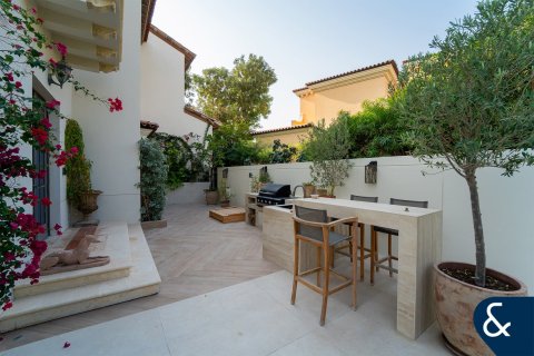 Купить виллу в Джумейра Гольф Эстейтс, Дубай: 4 спальни, 347м², № 91194 - фото 23