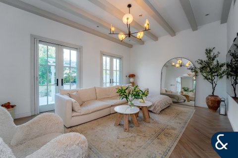 Купить виллу в Джумейра Гольф Эстейтс, Дубай: 4 спальни, 347м², № 91194 - фото 4