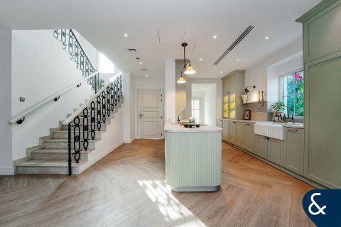 Купить виллу в Джумейра Гольф Эстейтс, Дубай: 4 спальни, 347м², № 91194 - фото 7