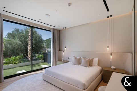 Villa in Jumeirah Golf Estates, Dubai 5 bedrooms, 1200 sq.m. № 91184 - photo 19