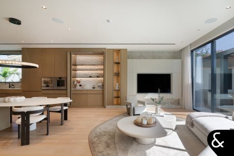 Villa in Jumeirah Golf Estates, Dubai 5 bedrooms, 1200 sq.m. № 91184 - photo 9