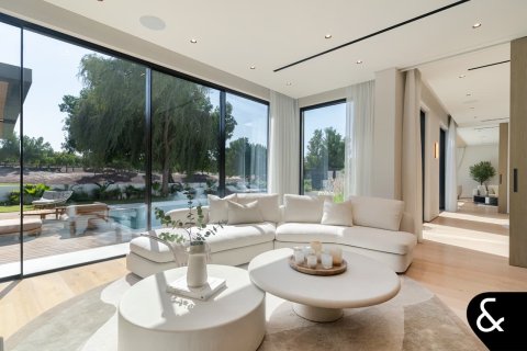 Villa in Jumeirah Golf Estates, Dubai 5 bedrooms, 1200 sq.m. № 91184 - photo 10