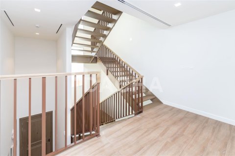 Adosado en Jumeirah, Dubai, 3 dormitorios, 344.4 m², № 6985 - foto 5