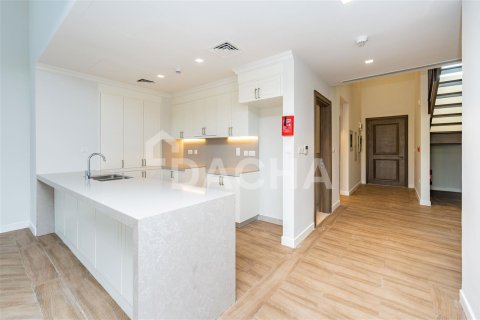 Adosado en Jumeirah, Dubai, 3 dormitorios, 344.4 m², № 6985 - foto 28