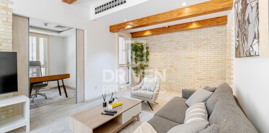 Apartamento en Old Town, Dubai, 2 dormitorios, 210 m², № 20224
