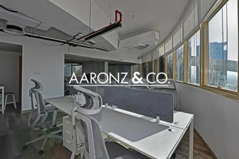 Oficina en Jumeirah Lake Towers, Dubai, 179 m², № 84941 - foto 5
