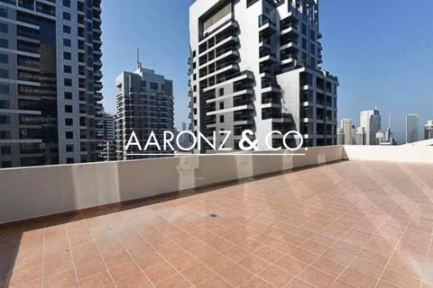 Oficina en Jumeirah Lake Towers, Dubai, 179 m², № 84941 - foto 11