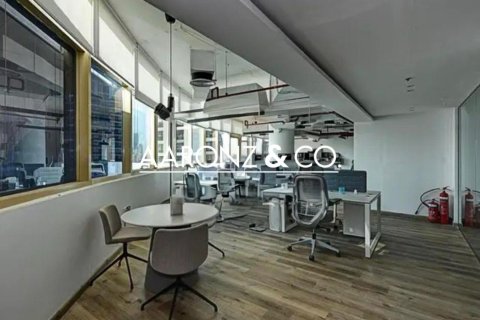 Oficina en Jumeirah Lake Towers, Dubai, 179 m², № 84941 - foto 6