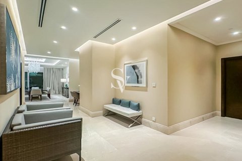 Penthouse in Downtown Dubai (Downtown Burj Dubai), Dubai 4 bedrooms, 379 sq.m. № 108004 - photo 16