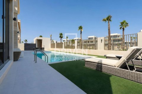 Villa in Dubai South (Dubai World Central), Dubai 6 bedrooms, 799.99 sq.m. № 142935 - photo 24