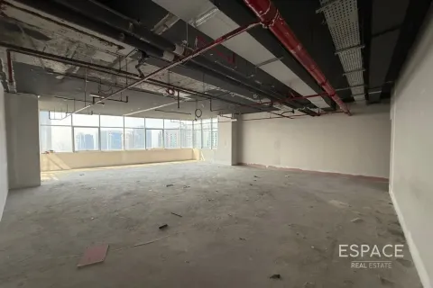 Office in Jumeirah Lake Towers, Dubai 117 sq.m. № 71320 - photo 3