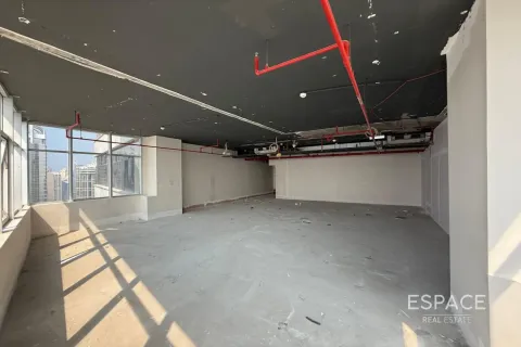 Office in Jumeirah Lake Towers, Dubai 117 sq.m. № 71320 - photo 4