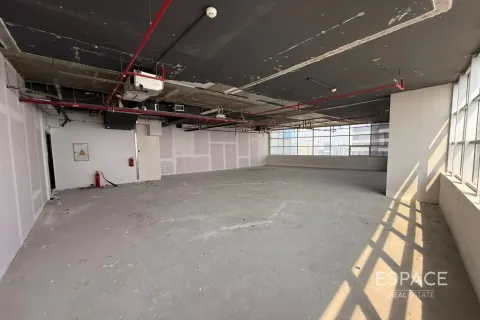 Office in Jumeirah Lake Towers, Dubai 157 sq.m. № 71322 - photo 3