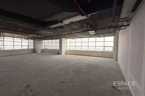 Office in Jumeirah Lake Towers, Dubai 157 sq.m. № 71322 - photo 2