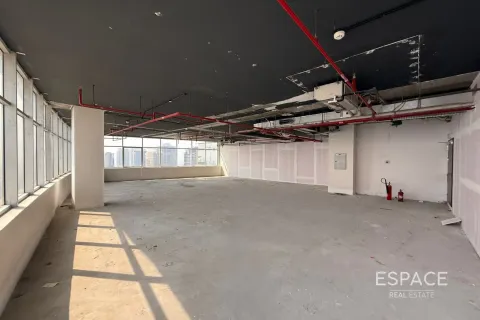 Office in Jumeirah Lake Towers, Dubai 157 sq.m. № 71321 - photo 3