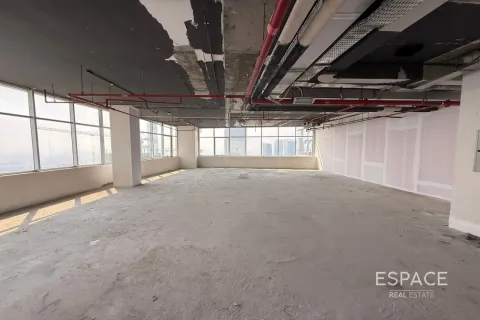 Office in Jumeirah Lake Towers, Dubai 157 sq.m. № 71321 - photo 2