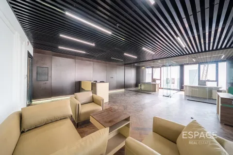 Снять в аренду офис в The Citadel Tower, Бизнес-Бэй, Дубай: 82м², № 71306 - фото 13