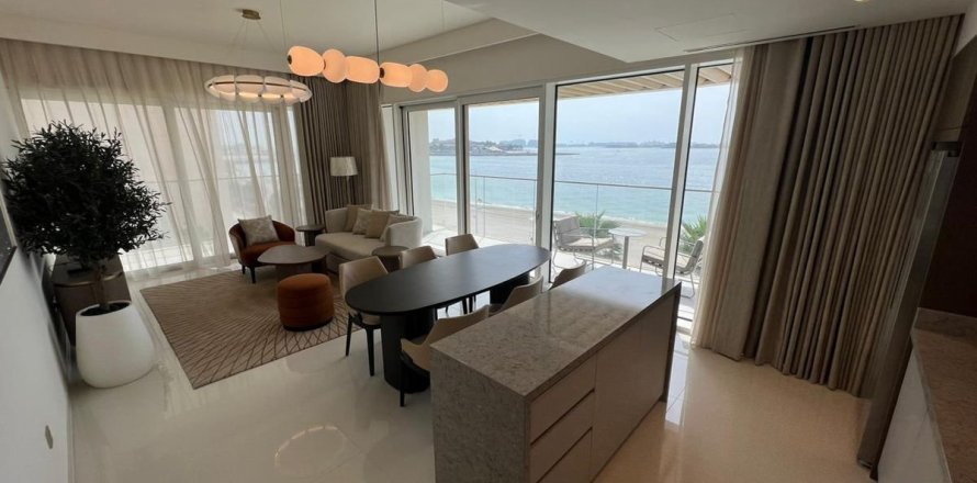 Apartment in Dubai Harbour, Dubai 2 bedrooms, 130.5 sq.m. № 100296