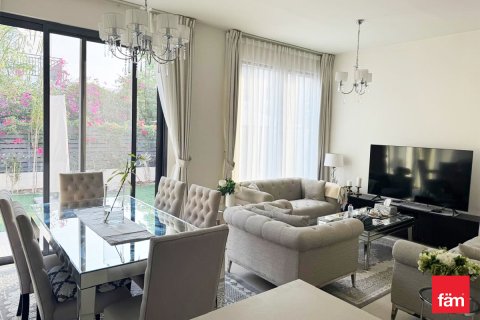 Villa in Dubai Hills Estate, Dubai 4 bedrooms, 302.6 sq.m. № 110782 - photo 8