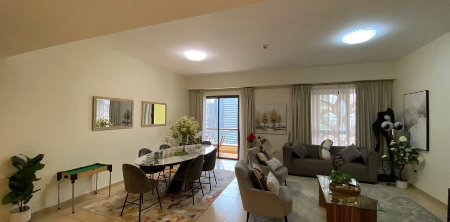 Квартира в Дубае, 2 спальни, 130.6м², № 110781