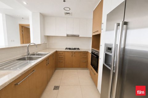 Снять в аренду квартиру в Даунтаун Дубай (Даунтаун Бурдж Дубай), Дубай: 2 спальни, 129.2м², № 110772 - фото 4