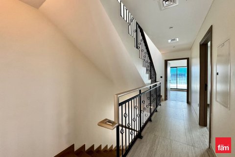 Villa en Dubai, 5 dormitorios, 219.6 m², № 47751 - foto 8
