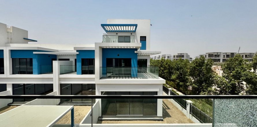 Villa en Dubai, 5 dormitorios, 219.6 m², № 47751