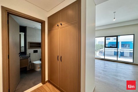Villa en Dubai, 5 dormitorios, 219.6 m², № 47751 - foto 18