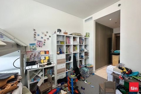 Apartment in Dubai 3 bedrooms, 165.3 sq.m. № 47833 - photo 12
