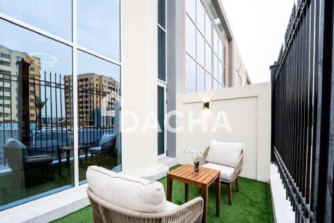 Adosado en Dubai Investment Park, Dubai, 4 dormitorios, 80 m², № 104906 - foto 14