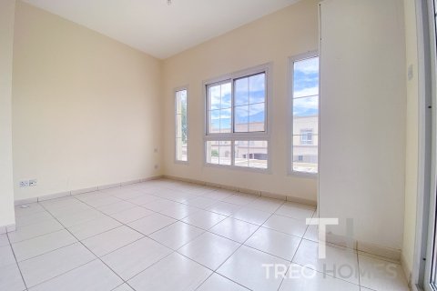 Villa in The Springs, Dubai 2 bedrooms, 153 sq.m. № 13601 - photo 13