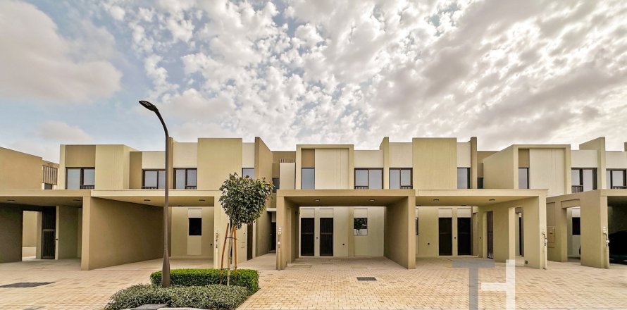 Maison de ville à Dubai, 3 chambres, 184 m², № 13599