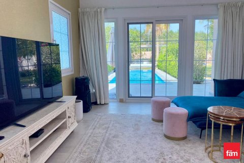 Villa à Dubai, 2 chambres, 633.1 m², № 99486 - photo 6