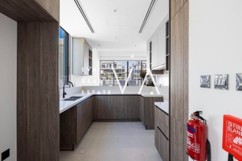 Villa à Dubai, 4 chambres, 346.98 m², № 52570 - photo 8
