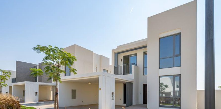 Villa en Dubai South (Dubai World Central), Dubai, 4 dormitorios, 395.2 m², № 2472