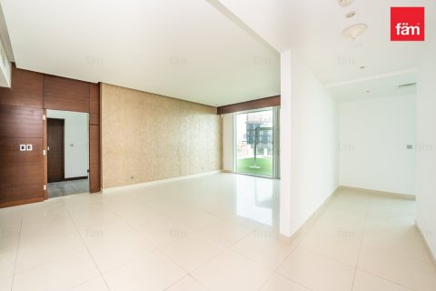 Apartment in Business Bay, Dubai 2 bedrooms, 325.1 sq.m. № 5778 - photo 5