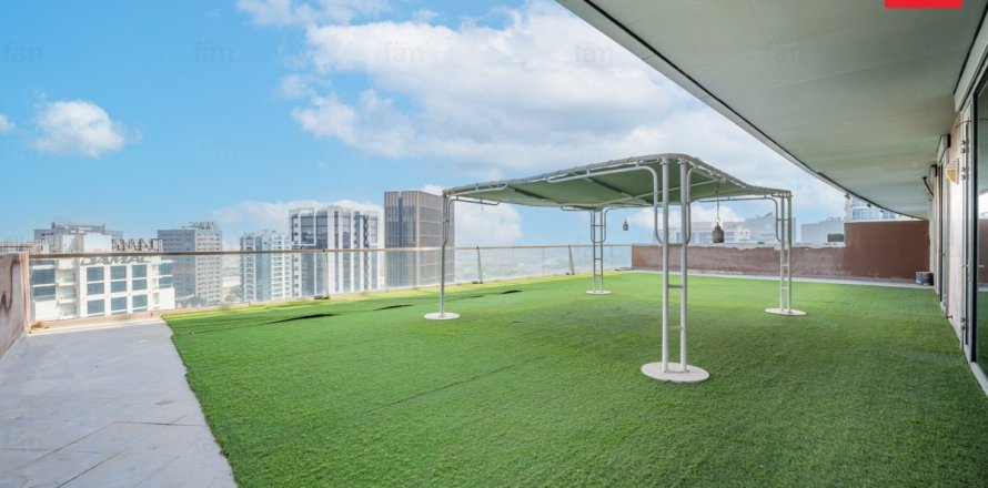 Apartment in Business Bay, Dubai 2 bedrooms, 325.1 sq.m. № 5778