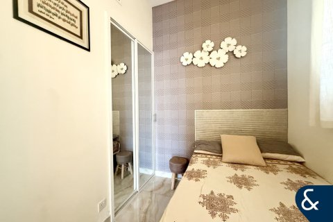 Снять в аренду таунхаус в The Springs, Дубай: 2 спальни, 167м², № 91449 - фото 14