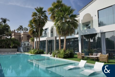 Вилла в Signature Villas, Пальма Джумейра, Дубай, 6 спален, 1245м², № 91465