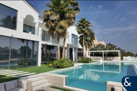 Снять в аренду виллу в Signature Villas, Пальма Джумейра, Дубай: 6 спален, 1245м², № 91465 - фото 6